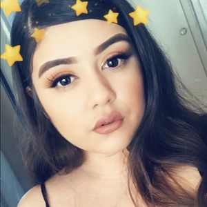 Meet your Posher, Leslie